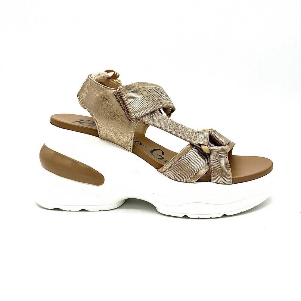 Chunky Platform Sandal in Metallic Gold - Women Shoes Sandals